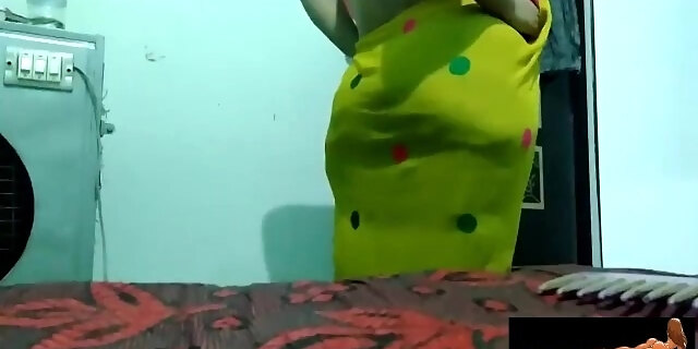 big ass,big tits,boobs,butt,horny,indian,masturbating,nude,reality,solo,teen,webcam