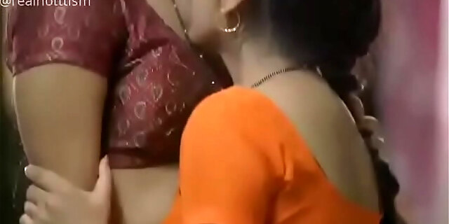 indian,kissing,saree